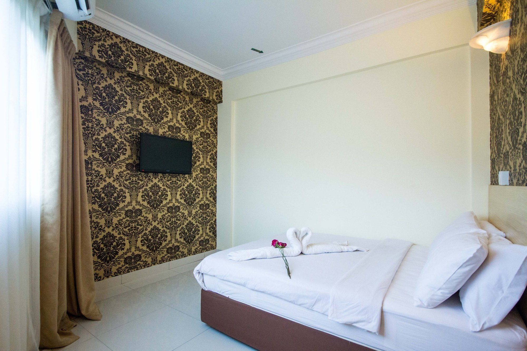 Sea Princess Hotel เตลุกบาฮัง ภายนอก รูปภาพ